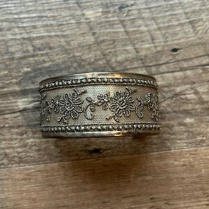 Chan Luu .925 cuff brac